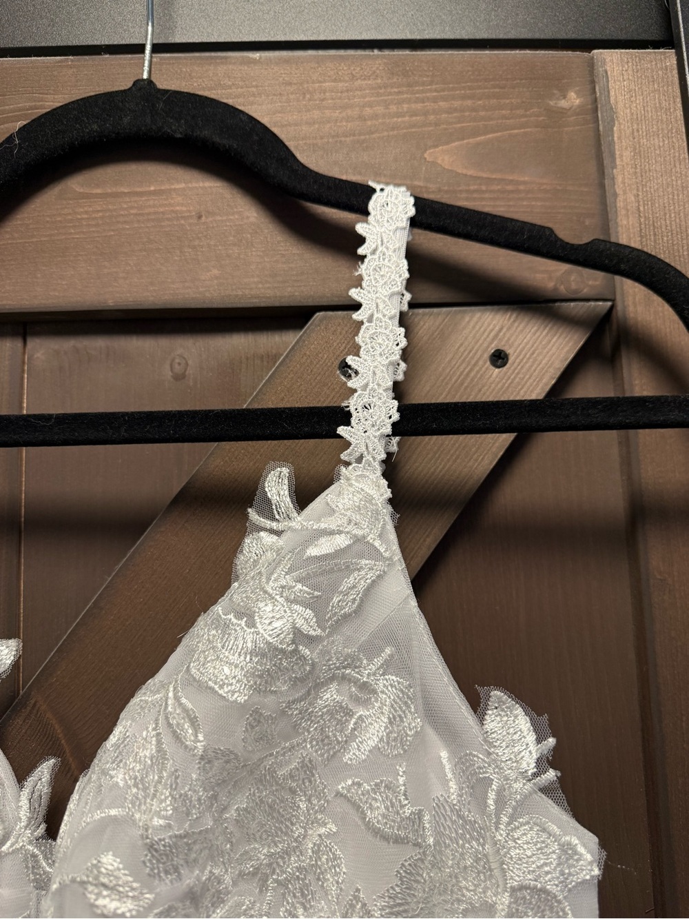 NWT Mermaid Style Wedding Gown - Picture 4 of 8